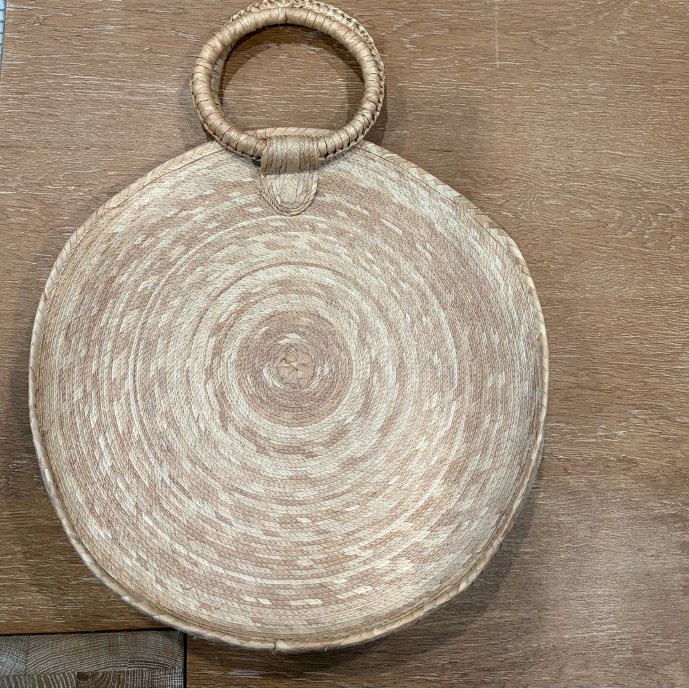 Elegant Tan Woven Hobo Bag